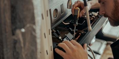 water being poured into a glass with bubbles showing the importance of hydration for health benefits including drinking 10 glasses daily